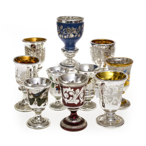 Zehn Kelchgläser. Bauernsilber, Glas, tw. mit Überfang. H. 12-16,5 cm.