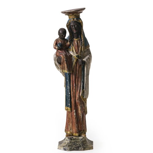 Gnadenbild von Altötting. Süddeutsch. Holz, übergangene, farbige Lüsterfassung. Besch., Zepter fehlt. H. 36 cm.