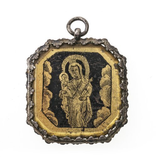 Anhänger mit Goldeglomiséeinlage. Gnadenbilder. Leicht besch. L 4,5 cm.