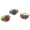 Drei Ringe. Silber, mit Glassteinbesatz.