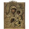 Russland, Ende 19. Jh. Ikone der Gottesmutter von Tichwin (Tichwinskaja). Tempera/Holz und Messingoklad mit getriebenem Dekor. 29,5 x 23 cm. Alterungsspuren, minim. berieben.