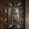 Schwarze Madonna von Tschenstochau. Klosterarbeit. Glassteine, Krülltechnik. MIt Reliquien. 22,5 x 17,3 cm.
