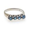 Ring mit Saphirbesatz, Weißgold. Leicht best.