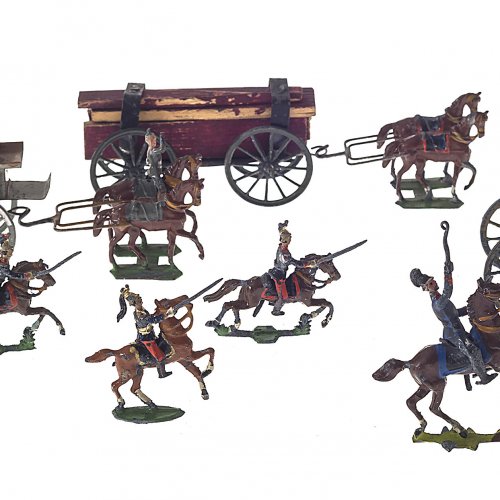 Großes Konvolut Zinnsoldaten mit Pferdegespanne und Wagen. Bemalt.