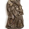 Niederbayern, um 1520. Anna selbdritt.  Lindenholz, übergangene Farbfassung. Besch, rep. 140 x 55 cm.