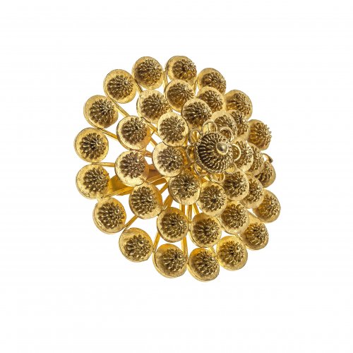 Brosche, Blütenrosette. 18K GG. ø3,7 cm.