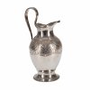 Deckelkanne. Wien, um 1816. 13 Lot. Schulter und Deckel mit Rankenornament auf Schlangenhautgrund. Min. best. Gemarkt. Ca. 245 g. H. 16 cm.
