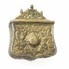 Patronentasche. Metall, reliefiert. H.12 cm.