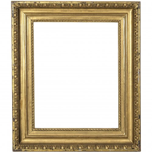 Rahmen. Wien, 1830-1840. Fichte, vergoldet. Geschnitzte Ochsenaugen. 33,5 x 42,5 cm.