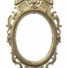 Rahmen für Miniatur. Österreich, um 1780. Messingblech, getrieben. Oval, Giebelblende mit Muschel. Außenmaß 25 x 15 cm.