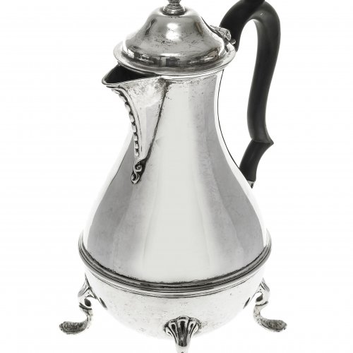 Kaffeekanne. London, Sterlingsilber, Holzhenkel.
