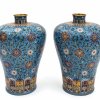 Zwei große Bodenvasen. Email cloisonné. Ehemals aus dem Besitz des Kunsthändlers Konsul Otto Bernheimer. H., je 65 cm.