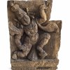 Holzpaneel. Von einem indischen Prozessionswagen. Darstellung eines Yaksa. Südindien, um 1850. H. 43 cm. Risse. Alterungsspuren.