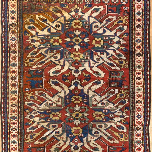 Teppich. Adlerkasak, um 1900. Besch., rep. 150 x 195 cm.