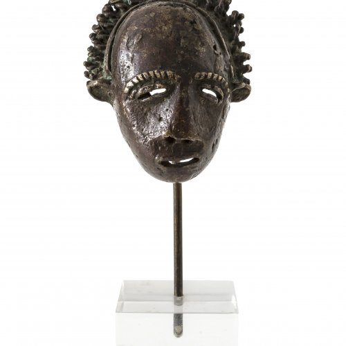 Kleine Maske. Messingguss. Ashanti, Ghana. H. 4,8 cm.