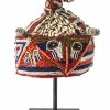 Perlenkrone eines Priesters oder Häuptlings. Yoruba, Nigeria. H. 19 cm.