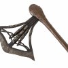 Zeremonialaxt. Songe, D.R. Kongo, Ziseliertes Eisen mit mehreren Köpfen geschmückt. Griff mit Kupferblech ummantelt. L. 43 cm.