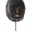 Große Maske. Igala, Nigeria. H. 38 cm. Provenienz: Ketterer München, 20.4.1991, lot. 373 und Neumeister München, A40, 16.11.2006, lot. 169.