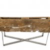 Schlitztrommel (Fragment). Kamerun, Nord-West Provinz. Mit Büffelkopf. Besch., Gebrauchsspuren, Termitenfraß. L. 174 cm, H. 20 cm. (ohne Gestell).