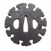 Tsuba. Japan, Edo/Meiji. Eisen, mit durchbrochenem Inome-Dekor am Rand. ø 7 cm.