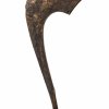 Haumesser. Afrika, wohl Dogon (Mali).  Holz. H. 68 cm. Gebrauchsspuren.