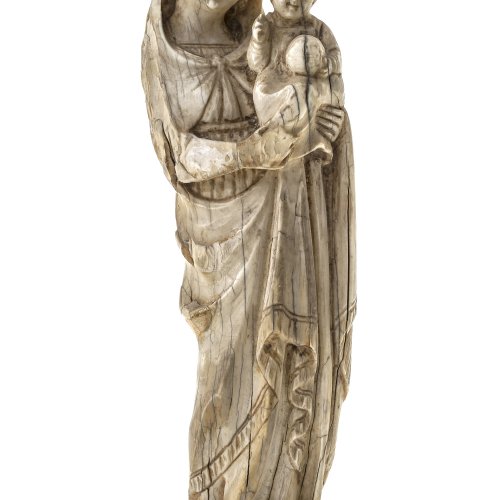 Süddeutsch, 16./17. Jh. Muttergottes mit Kind. Bein(?). H. 20 cm. Rep., besch.