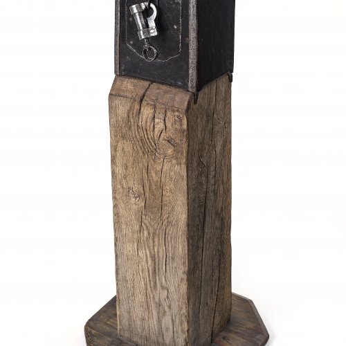 Opferstock. Süddeutsch, 18. Jh. H. 101 cm.