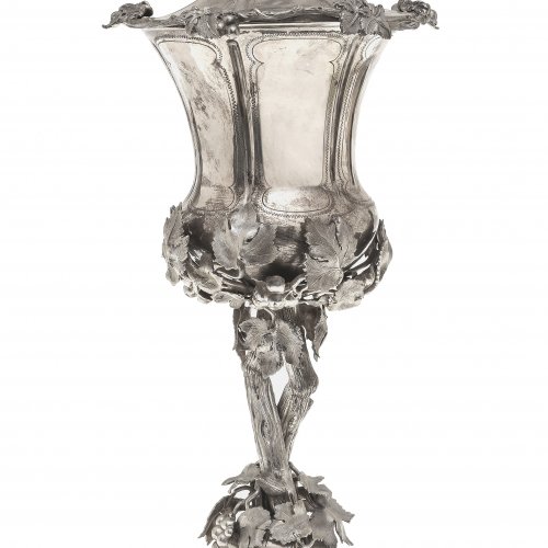 Deckelpokal, Silber, Historismus, Weinlaubdekor