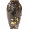 Vase. Japan, Meiji. Bronze, mit Silber und Metalleinlagen. H. 15 cm.