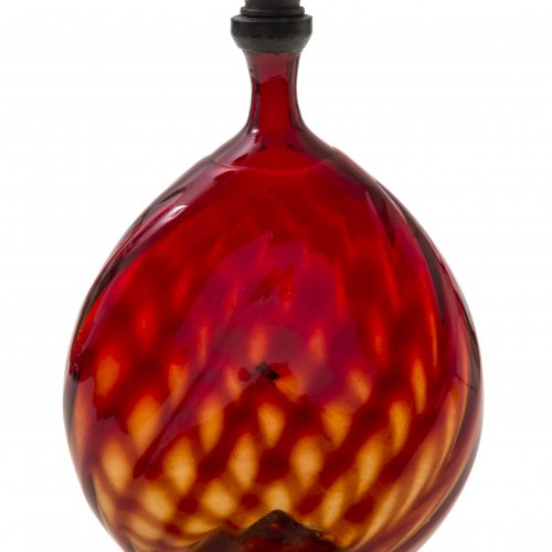 Nabelflasche, rotes Überfangglas