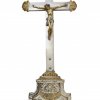 Standkreuz, versilberte Beschläge, Holzkern.