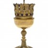 Ziborium, Messing, Deckel mit Kreuzbekrönung.