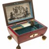 Necessaire-Schatulle, englisch, Lederbezug.