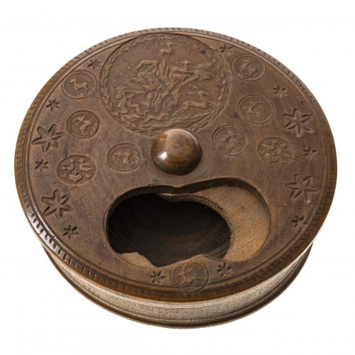 Dose, Buchsbaum, Schraubdeckel.