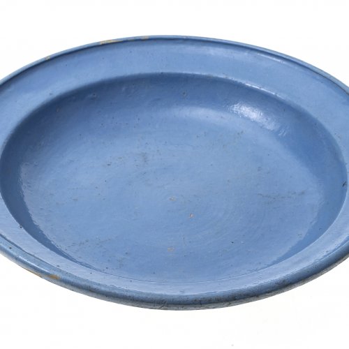 Flache Schüssel, Irdenware, hellblau glasiert, Kröning.