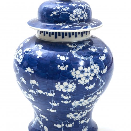 Deckelvase, Porzellan, Blaumalerei, China.