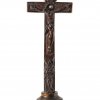 Reliquienkreuz, auf Sockel montiert, H. Kreuz 28 cm.