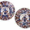 Zwei Platten, Japan, Imari-Stil, farbige Malerei, øje 31 cm.