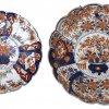 Zwei Platten, Japan, farbige Bemalung im Imari-Stil, ø24-30 cm.