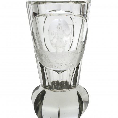 Freimaurerbecher mit Schliffdekor, farbloses Glas, H. 14 cm.