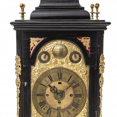 Stockuhr, Holzgehäuse, geschwärzt, Messingbeschläge, Carl Dunst, München, Ende 18. Jh., H. 61 cm.
