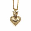 Herzanhänger mit Goldkette.