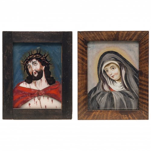 Zwei Hinterglasbilder. Murnau/Staffelseegebiet, Anfang 19. JH. Ecce homo bzw. Schmerzensmutter. Tempera/Glas. Min. berieben. Je ca. 19 x 14 cm.