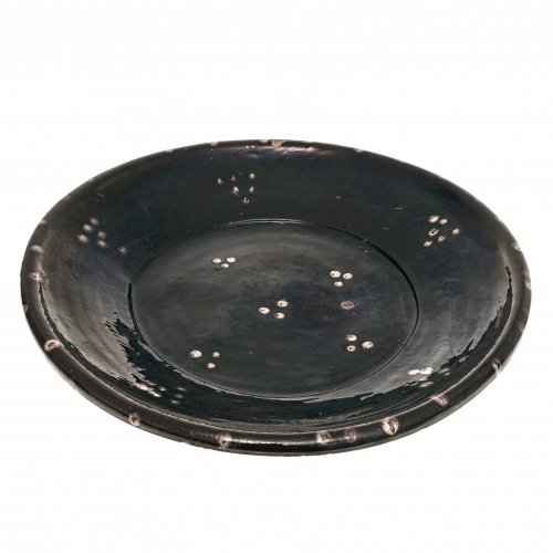 Große Schüssel, Irdenware, Kröning, braun glasiert und getupft. Gebrauchsspuren. ø 50 cm.